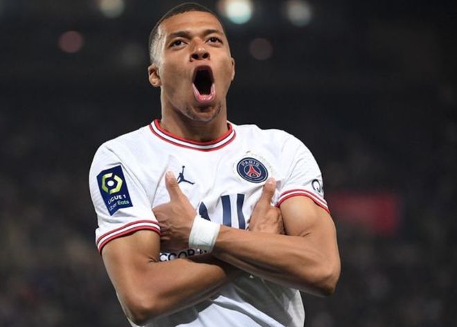 利物浦女足球员遭跟踪骚扰，42岁商人认罪待判（利物浦女足队员被跟踪骚扰案：42岁商人已认罪，待宣判）