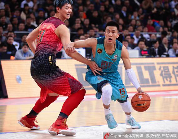 无缘墨超淘汰赛，纳瓦斯：这支队伍还有更多的潜力可以发挥（无缘墨超季后赛，纳瓦斯：球队潜力尚未完全释放）