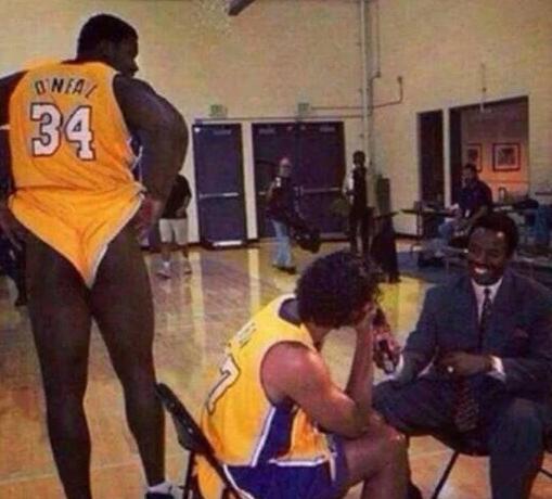 阿森纳3-1大胜拜仁，五档次差距彻底显现，拜仁被打回原形！（阿森纳3-1击败拜仁，五档差距尽显，拜仁原形毕露）