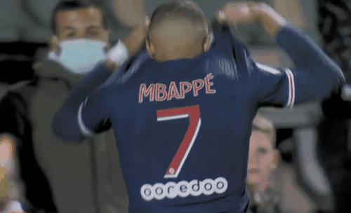 华莱士本场送出4抢断，赛季56次升至联盟最多