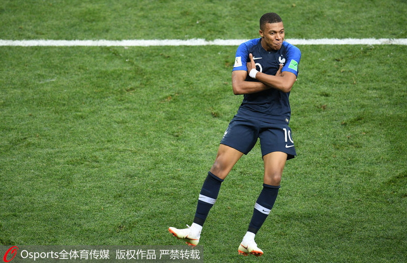 纳帅：施洛特贝克的脚肿了；萨内在欧冠和土超的数据有所提升（纳帅：施洛特贝克脚部肿胀，萨内欧冠与土超数据提升）